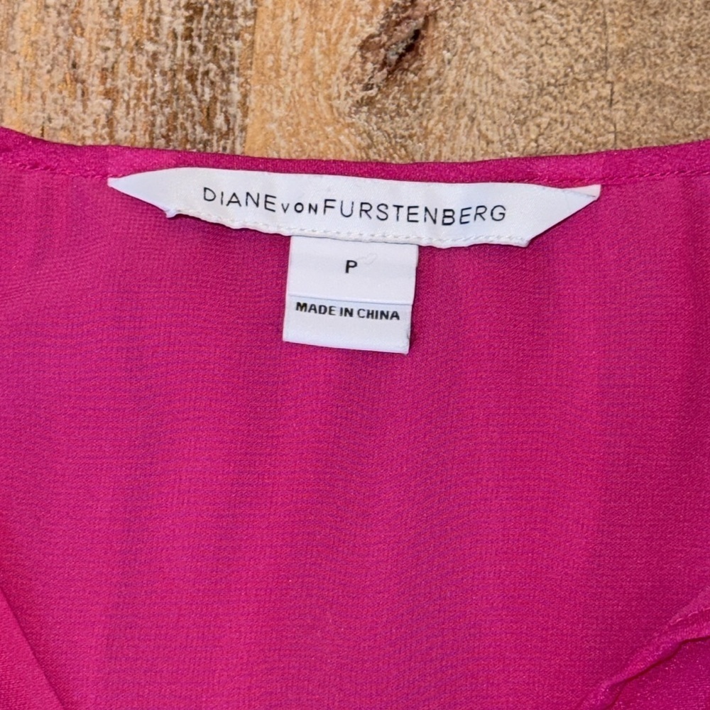 Diane von Furstenberg Emelia Pink Flowy Batwing Silk Sheer Blouse • XS/S 0-2 - Picture 4 of 16